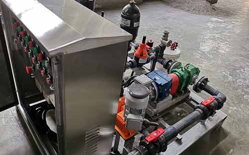 氯酸鈉的計量泵?選擇轉(zhuǎn)子泵計量泵還是隔膜計量泵?